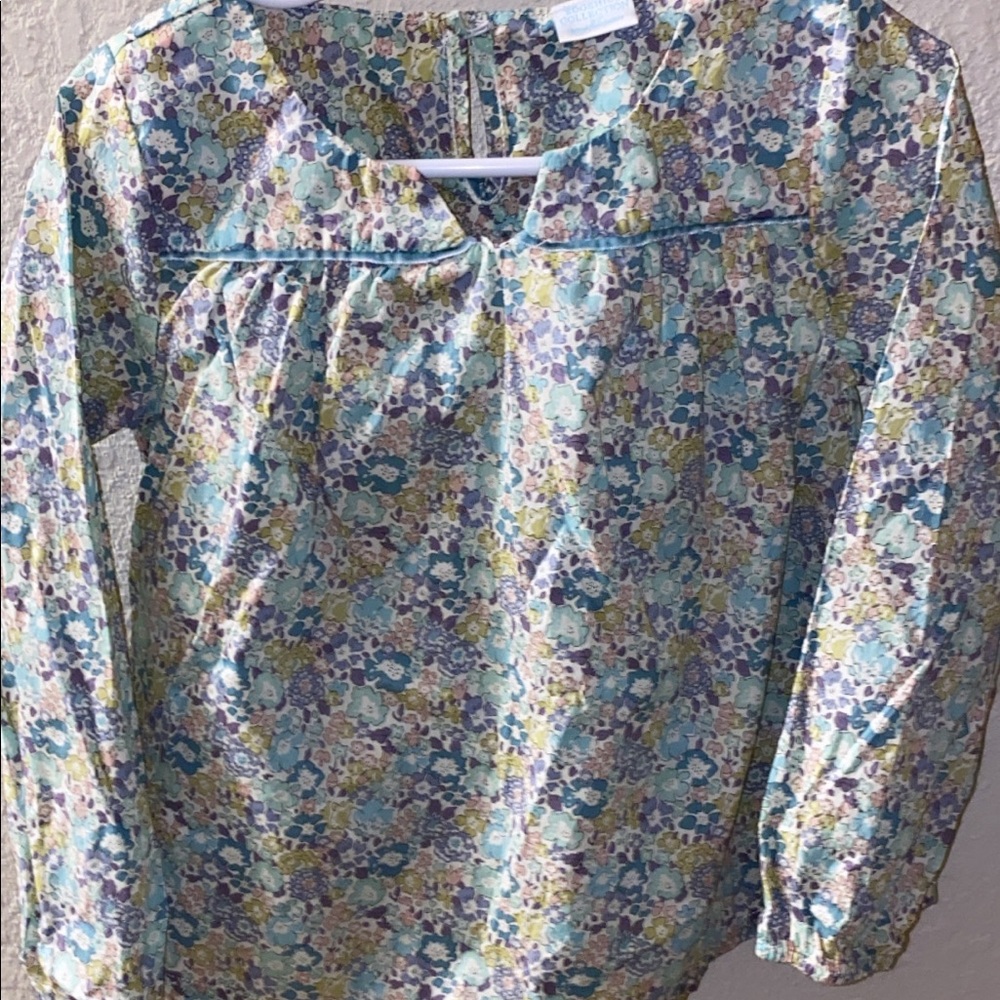 3T Edgehill Collection blouse.